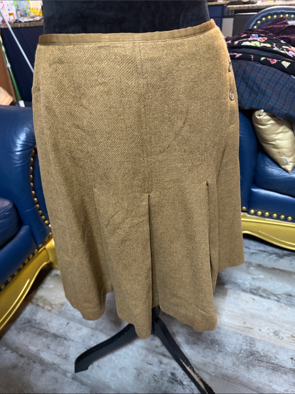 346 Brooks Brothers Classic A-Line Wool-Blend Pleated Skirt in Camel